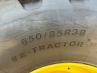 John Deere 6215R Tractor